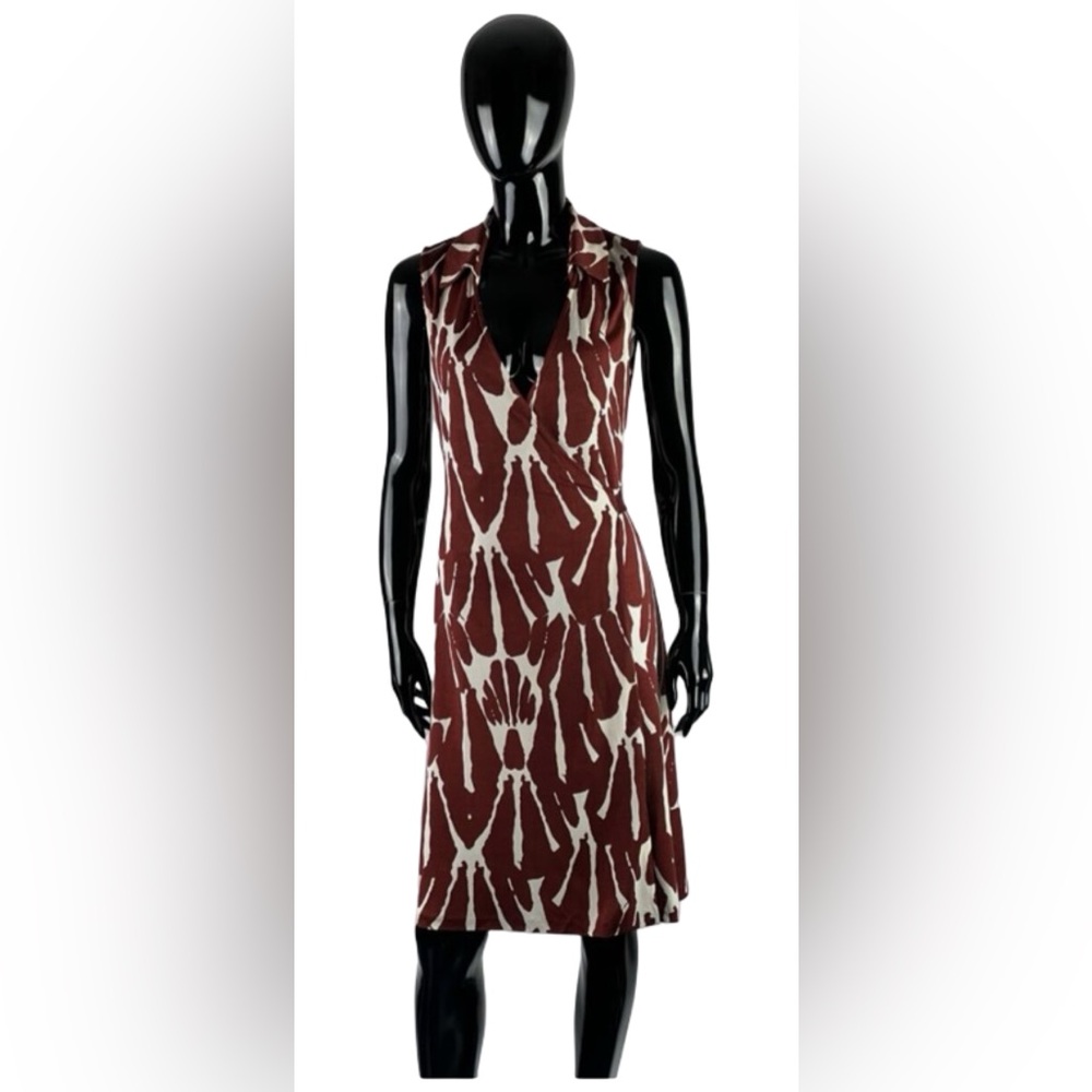 Diane von furstenberg wrap dress! Size 6 100% silk vintage wrap dress!